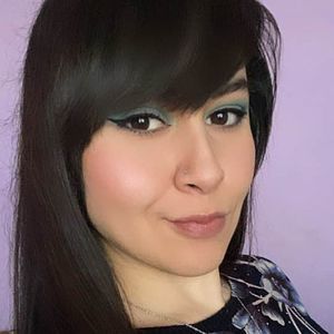 Meet your Posher, Pilar